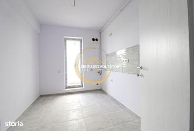 Apartament cu 3 camere decomandat în Titan - 6