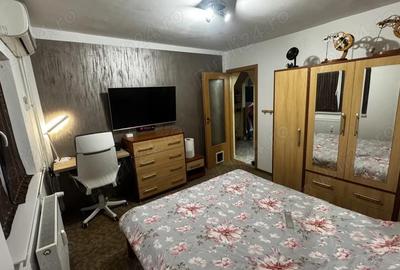 Apartament cu 4 camere decomandat în Soarelui - 1