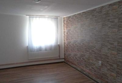 Casă cu 4 camere decomandat în Slănic - 6