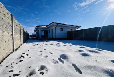 Casă cu 3 camere cu Canalizare în Urseni - 3