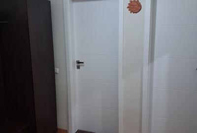 Apartament cu 3 camere decomandat în Florești - 2