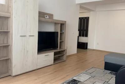 Apartament cu 3 camere semidecomandat în Central - 6