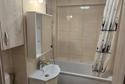 Apartament cu 3 camere decomandat în Central - 1