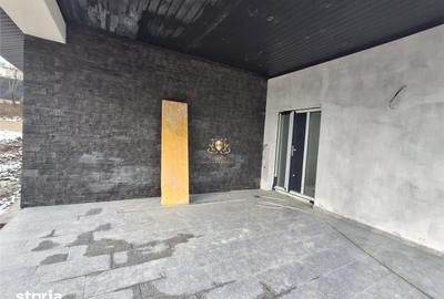 Casă cu 4 camere cu Teren 505 Mp în Tomești
