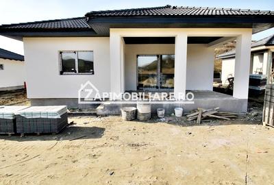 Casă la cheie  pe 1 nivel  4 cam. 2 bai ,650 mp. teren - 4