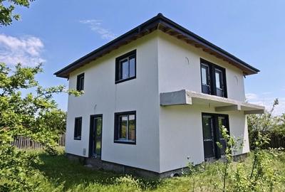 Casă cu 4 camere în Aroneanu - 3