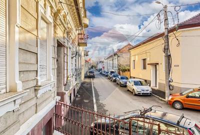 Apartament cu 4 camere semidecomandat în Central - 3