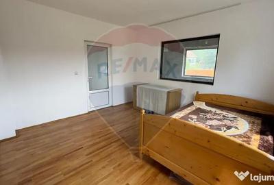 Casă cu 20 camere cu Teren 4563 Mp în Bughea de Sus - 14