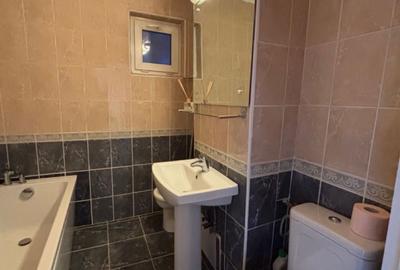 Apartament cu 3 camere decomandat în Mioriței - 1