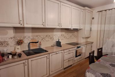 Apartament cu 3 camere semidecomandat în Florești - 3
