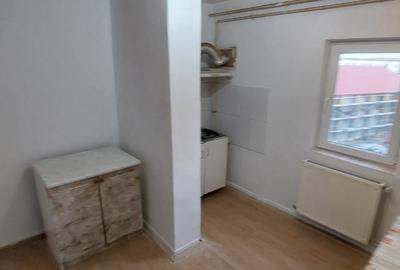 Apartament cu 2 camere semidecomandat în Debarcader - 4