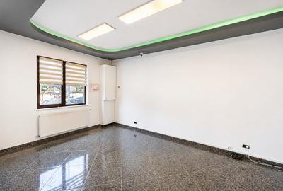 Spațiu comercial, de 70 mp, în Tractorul - 4
