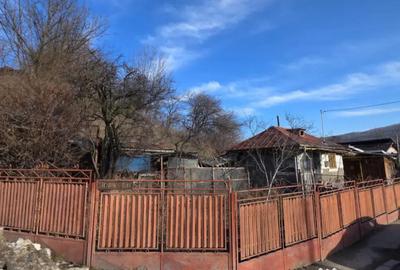 Casă cu 4 camere cu Teren 600 Mp în Central - 11