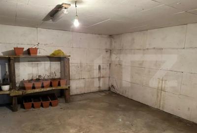 Casă cu 7 camere cu Teren 963 Mp în Purcăreni - 10