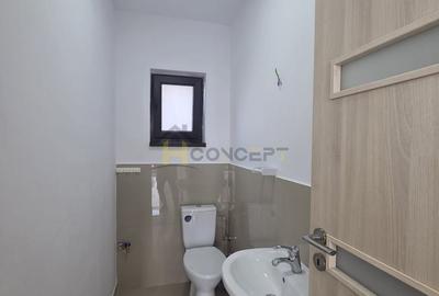 Spațiu comercial, de 51 mp, în Central - 5