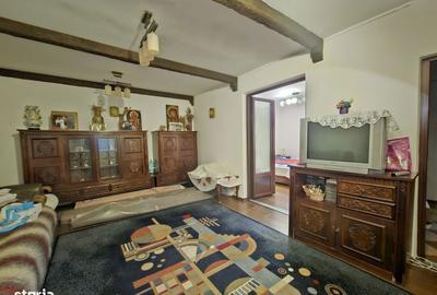 Casă cu 4 camere cu Teren 300 Mp în Central - 9