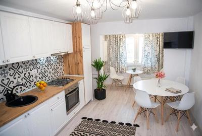 Apartament cu 3 camere decomandat în Central - 1