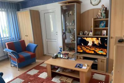 Apartament cu 2 camere semidecomandat în Central - 1