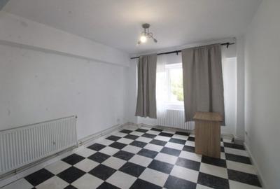 Viitorului Lizeanu Inchiriere apartament 4 camere bloc 2000 Viitorului Lizeanu Inchiriere apartament 4 camere bloc 2000 - 1