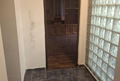 Militari - Orsova, decomandat, etaj 2/4, 76 mp., an c-tie 1989, centrala termica Militari - Orsova, decomandat, etaj 2/4, 76 mp., an c-tie 1989, centrala termica - 10