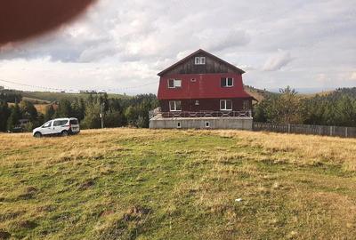 Casă cu Teren 2000 Mp în Paltin - 2