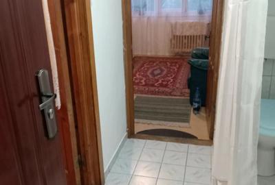 Garsonieră decomandată în Central - 1