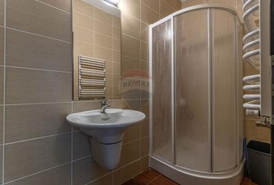 Apartament cu 4 camere de închiriat Tampa Gardens Racadau etaj 10/12 - 29