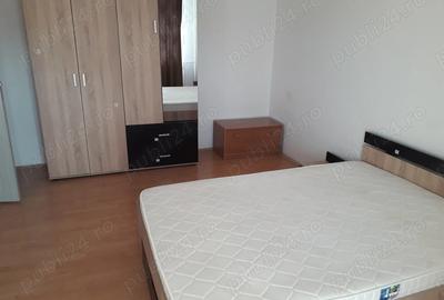Ap decent 1 cam ultracentral la Podgoria pe Bulevard total mobilat si utilat - 2
