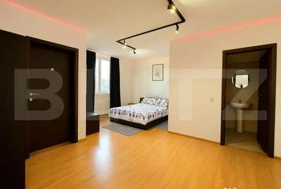 Apartament cu 3 camere decomandat, mobilat în Central - 1