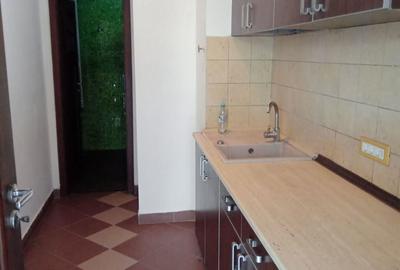 Spațiu comercial, de 310 mp, în Central - 6