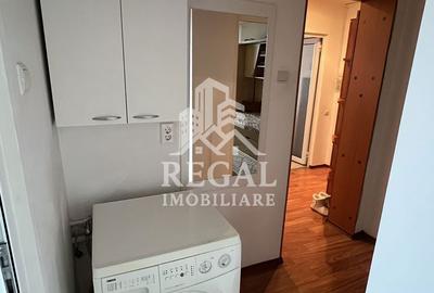 Apartament cu 3 camere decomandat, mobilat în Micro 4 - 4