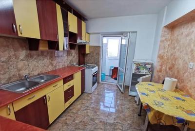 Apartament cu 3 camere semidecomandat, mobilat în Aeroport - 4