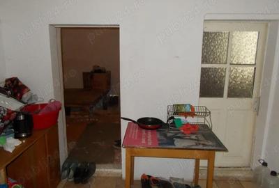 Casă cu 4 camere cu Teren 1800 Mp în Pișchia - 4