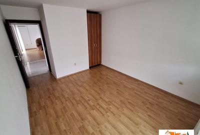 Apartament cu 3 camere decomandat în Cetate - 6