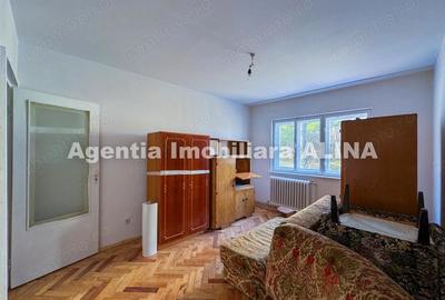 Apartament cu 3 camere decomandat în Minerul - 14