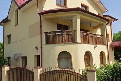 Casă cu 4 camere cu Teren 500 Mp în Strugurilor - 3