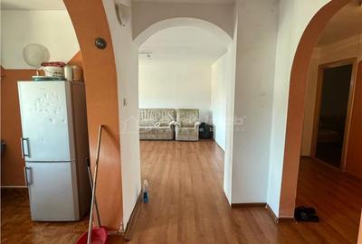 Apartament cu 3 camere decomandat în Central - 14