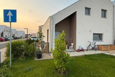 Casa de Vanzare - Complex Liziera de Lac - 1