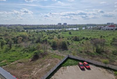 Apartament cu 2 camere decomandat în Sisești