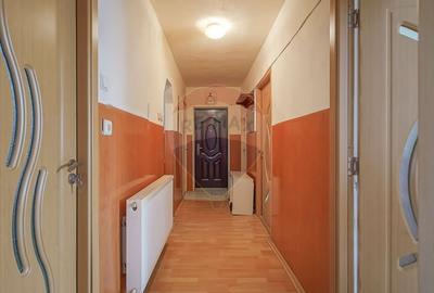 Apartament cu 4 camere, Brasov, Str. Fundaturii (aproape de aeroport) - 6