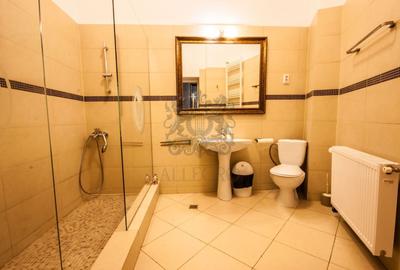 Casă cu 8 camere cu Canalizare în Mărășești - 12