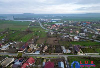 Casă cu 5 camere cu Teren 3151 Mp în Cataloi - 1