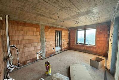 Casă cu 4 camere cu Teren 533 Mp în Central - 2