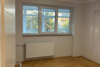 Apartament cu 3 camere decomandat în Dorobanți