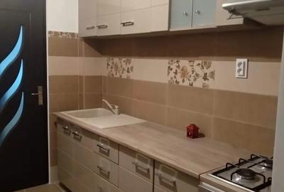 Apartament cu 2 camere decomandat în C5 - 2