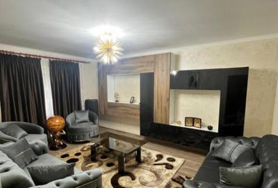Apartament 3 camere modern, zona centrala, parter- Siret - 1