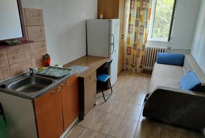 Ofer spre inchiriere garsoniera renovata - 2