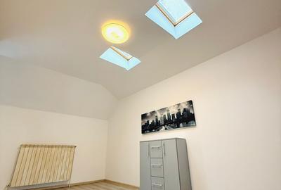 Casă individuală cu 5 camere cu Canalizare în Titulescu - 15