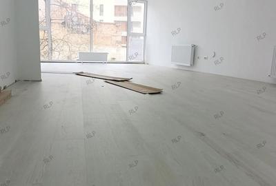 Spațiu comercial, de 60 mp, în Centrul Civic - 2