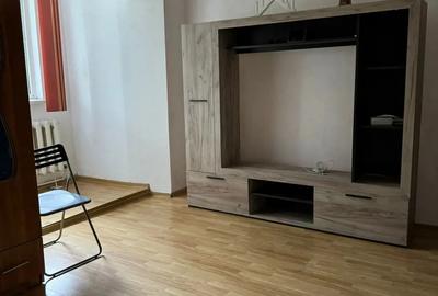 Vand garsoniera in zona Hipodrom, Liceul Panait Cerna - 1